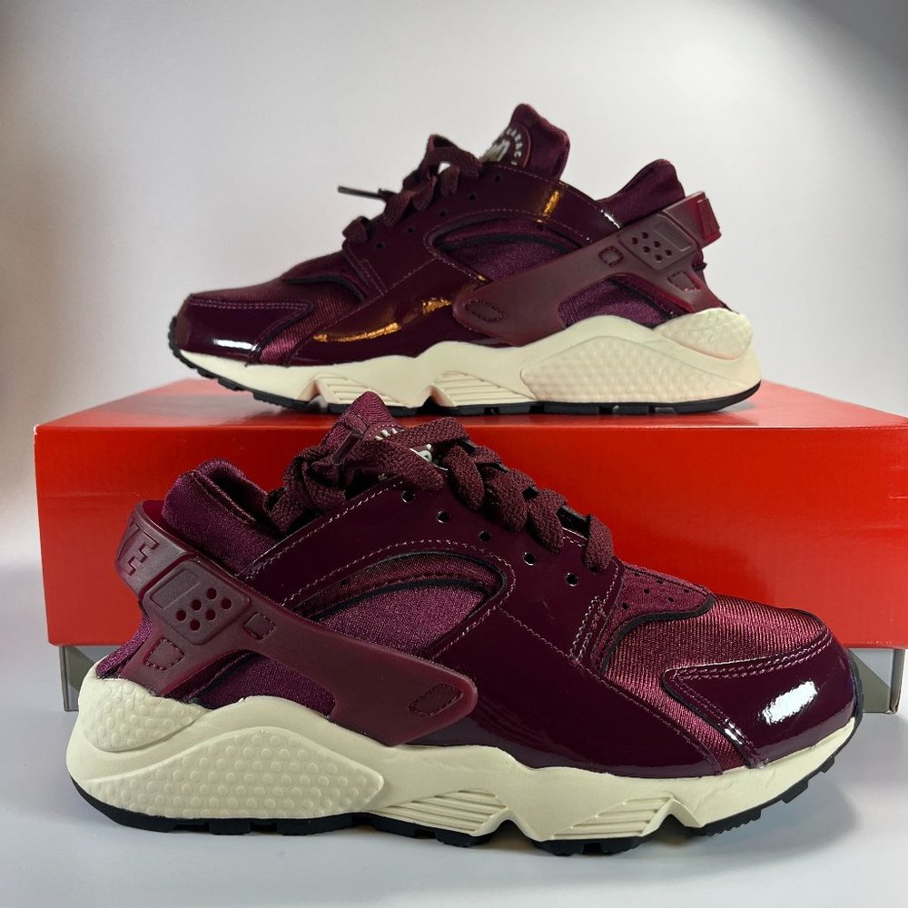 NIKE AIR HUARACHE WOMENS 'Dark Beetroot' [DQ8584-600]